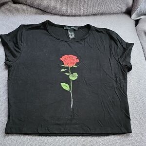 Forever 21 Black Short Sleeve Crop Tee with Red Rose